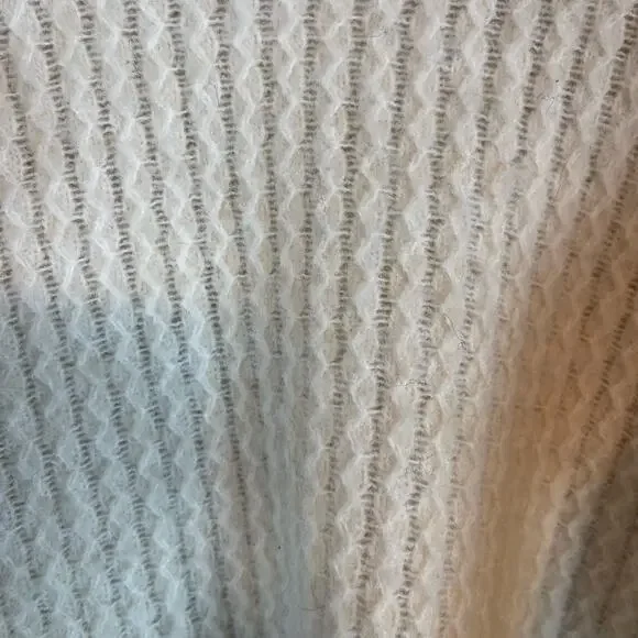 Rachel Parcell Ruffled Long Sleeve Pointelle Crew Neck Cozy Sweater Cream XL - Picture 6 of 7